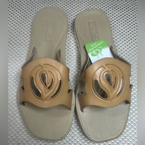 Onex Women's Tan Slide Sandals Size 8